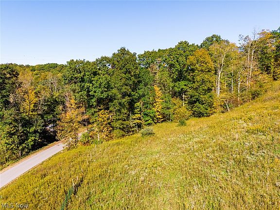 5th image of Crabapple Rd