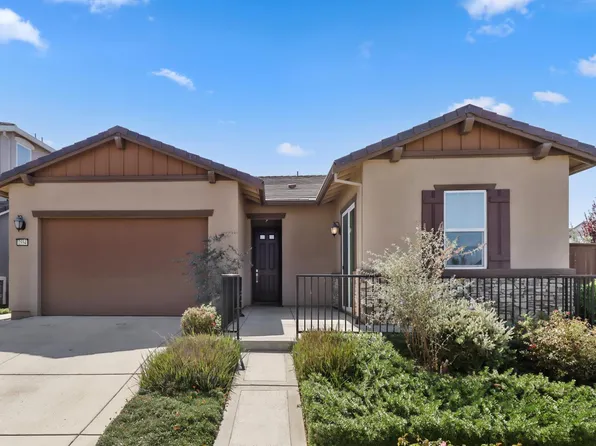 2554 Chamberlain Ct, Woodland, CA 95776
