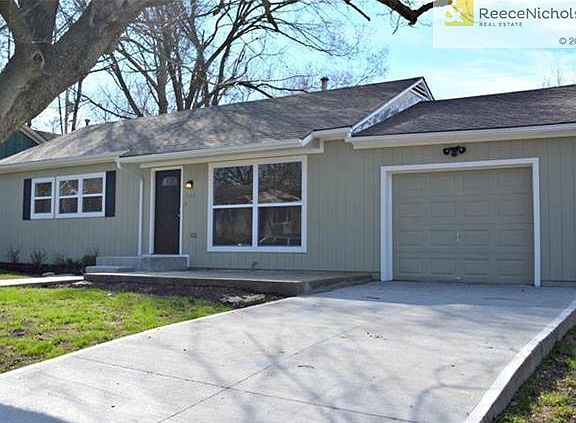 2nd image of 842 N 80th Ter