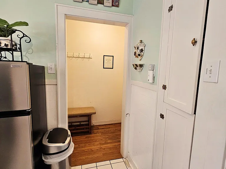 1734 Wroxton Ct #1 — Photo 9