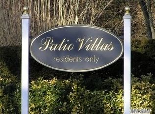 28 Brittany Ln, Westhampton Beach, NY 11978