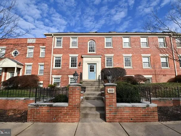 603 Bashford La, Alexandria, VA 22314