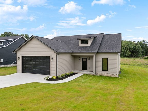 2nd image of 815 Oconner St Lot 6