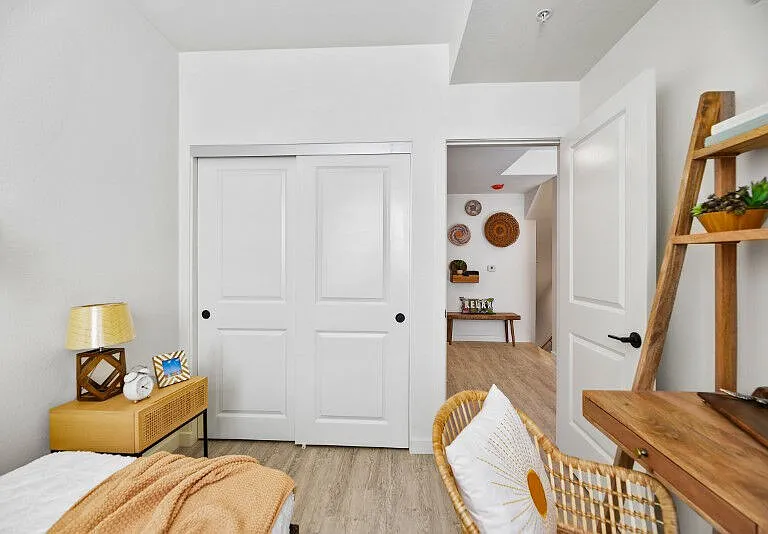 South Park Place — Photo 28