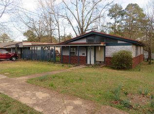 1811 Sylvia St, Arkadelphia, AR 71923