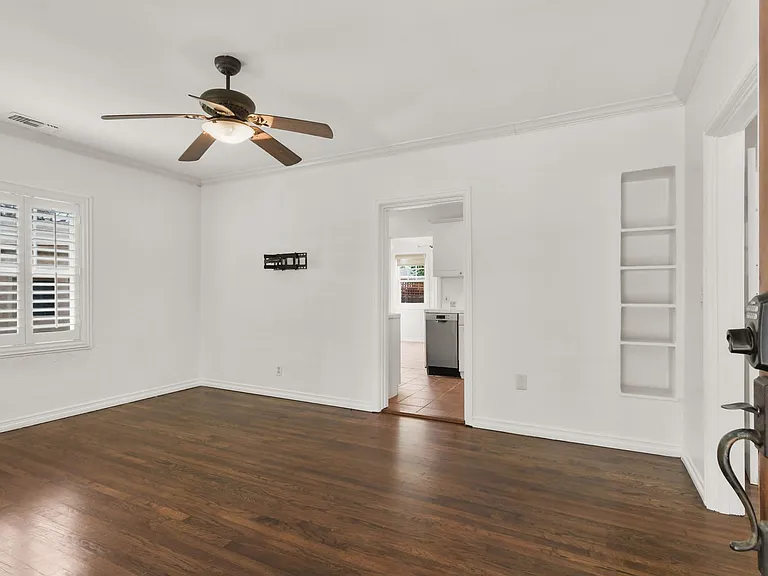 4740 W Mountain View Dr — Photo 5