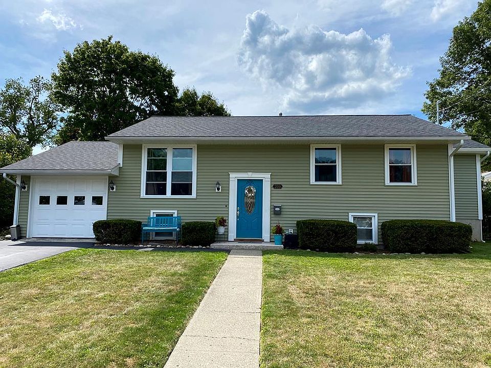 1st image of 209 Scott Ln