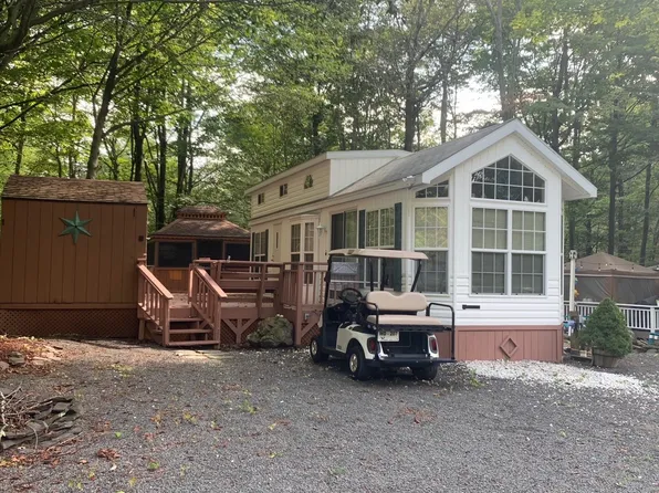 207 Hickory Pl #Wd2, Gouldsboro, PA 18424
