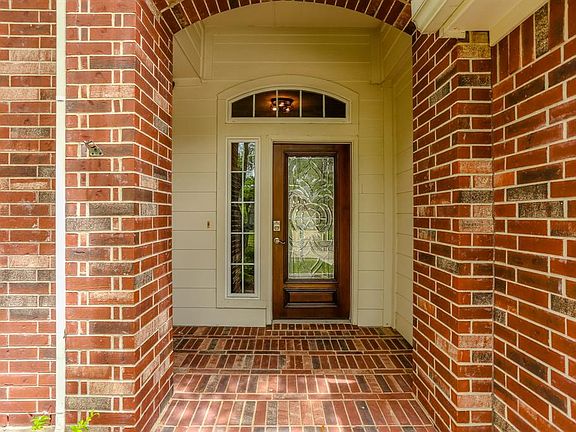 4th image of 3975 Inglewood Cir
