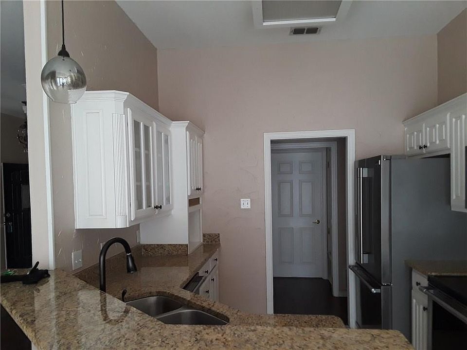 1st image of 1132 Highcrest Dr