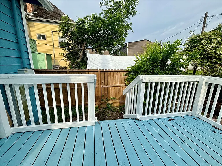3410 Sealy St — Photo 24