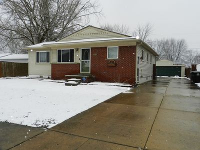 33435 Fernwood St, Westland, MI, 48186