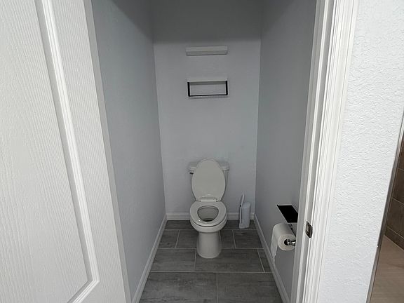 4th image of 11815 Bluebird Pl #0