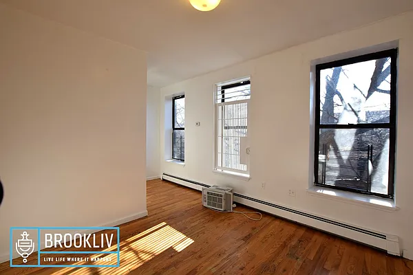 Rented by null | media 4