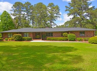 106 Rutledge Rd, Greenwood, SC 29649