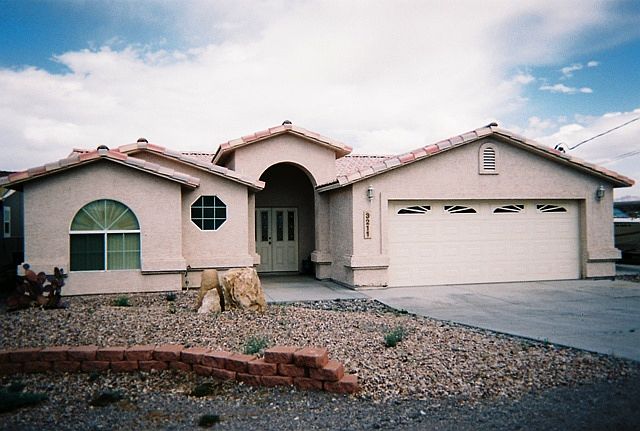 1st image of 3211 E Katherine Dr