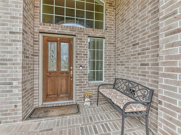 Enjoy Life on your beautiful front porch!!