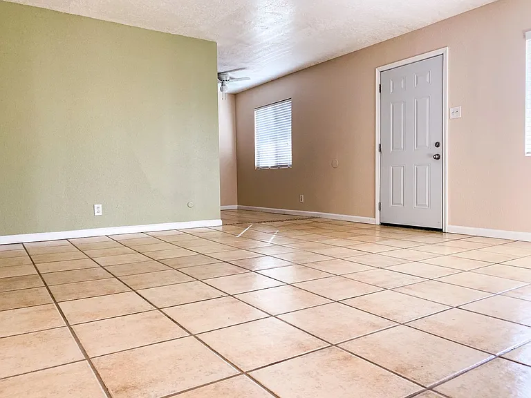 Desert Park Apartments — Photo 14