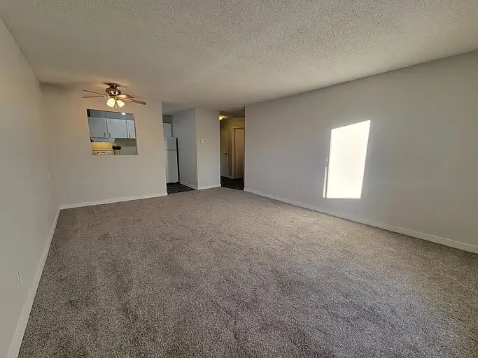 5820 58a St #203 — Photo 3