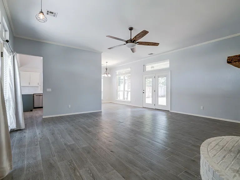 1908 Joseph Dr — Photo 34