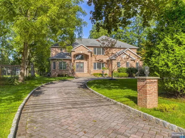 351 Livingston St, Norwood, NJ 07648