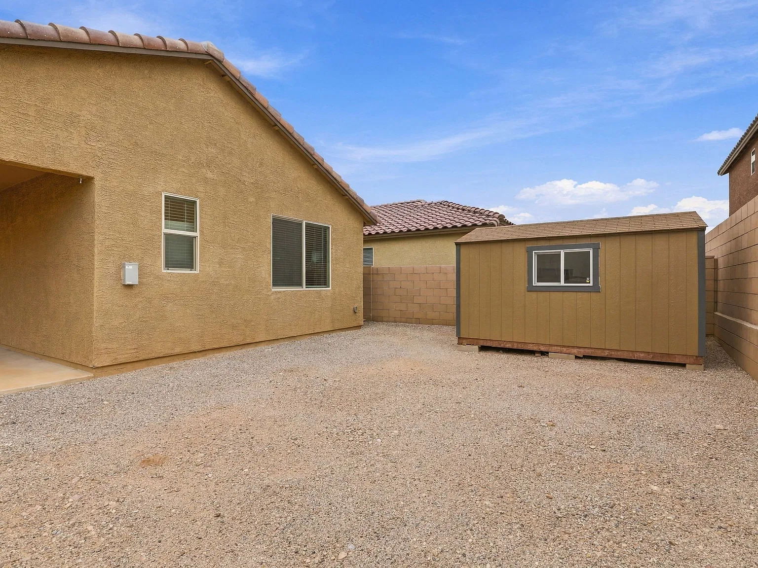 3 bed, 1740 sqft, $2,500 — Photo 2