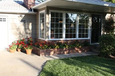 349 Highland Dr photo 1