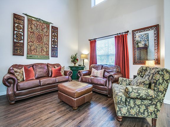 4th image of 3320 Belladonna Dr
