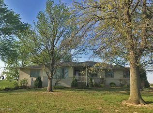 17485 E Waldo Rd, Sheldon, MO 64784