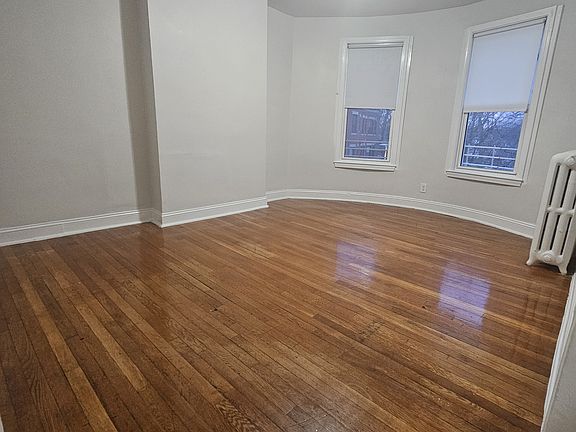 2nd image of 184T Walnut Ave #3