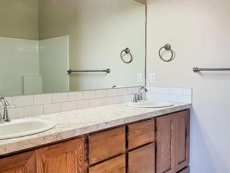 1011 Pirate Cove Dr — Photo 18