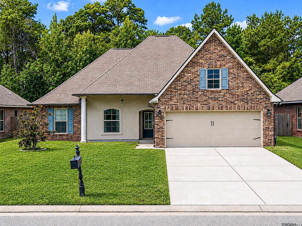 1st image of 23296 Mango Dr