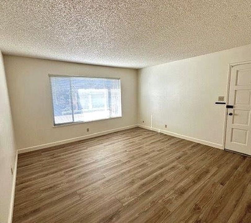 Avenue West Apartments - 1301 W Lodi Ave Lodi CA | Zillow