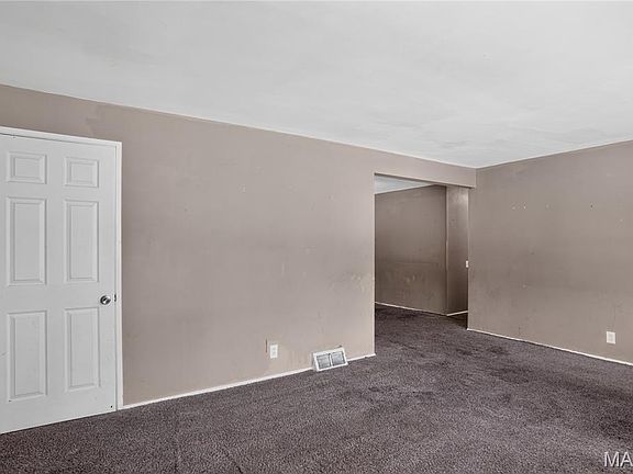 4th image of 1721 Emery Dr