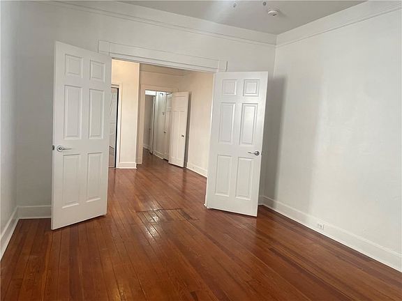 4th image of 8216-18 Fig St