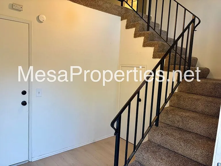 267 Grayson Way #D — Photo 3