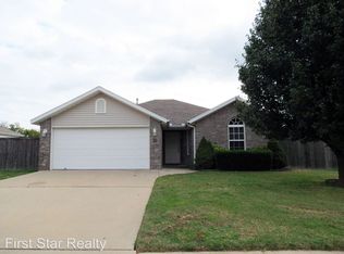 104 N Sable St, Farmington, AR 72730