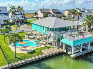 3811 Nueces Dr, Galveston, TX 77554