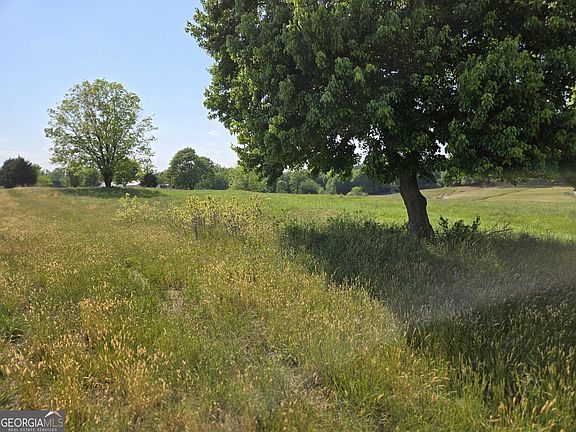 4th image of Ed Tench Rd