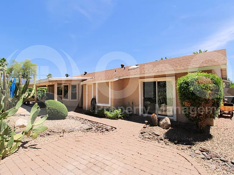 9008 E Friess Dr — Photo 3