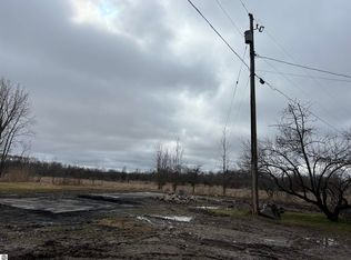 4747 W Berry Rd, Sterling, MI 48659