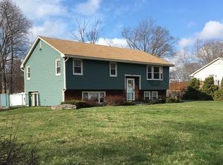 8 Matson Ln, Millbury, MA 01527