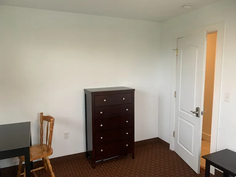 600 E 2nd St #5 — Photo 11