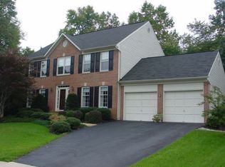 9203 Silverline Dr, Fairfax Station, VA 22039