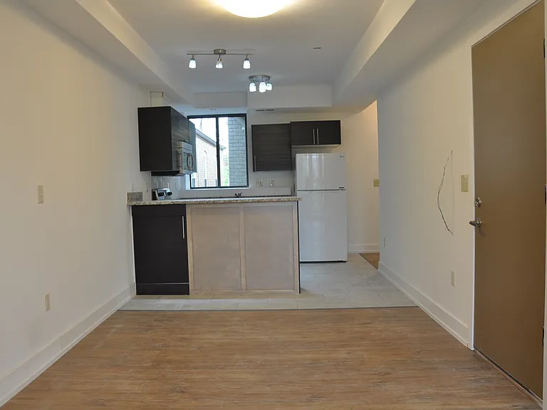 1334 Harvard St NW #1 — Photo 4