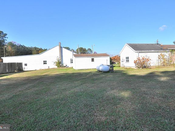 3rd image of 2240 Bypass Rd