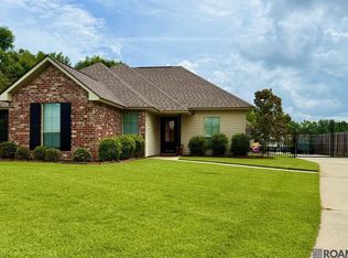 38548 East Ct, Prairieville, LA 70769