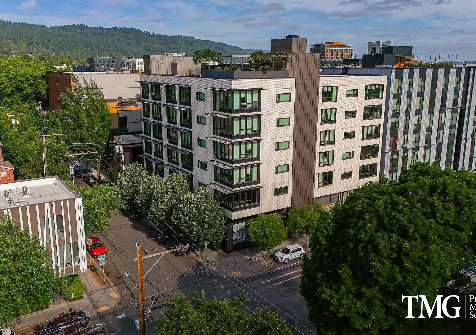 Muse Apartments — Photo 2