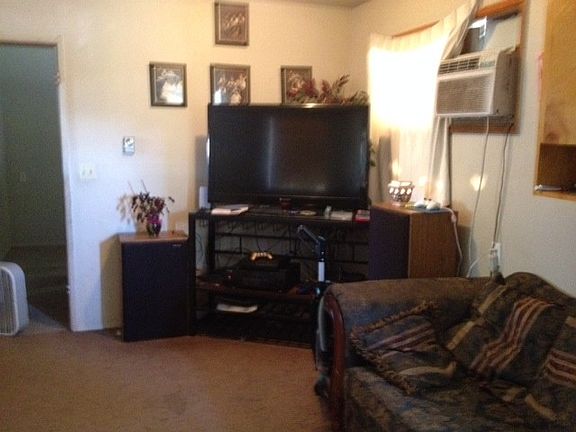 4th image of 1415 1st St SE #A
