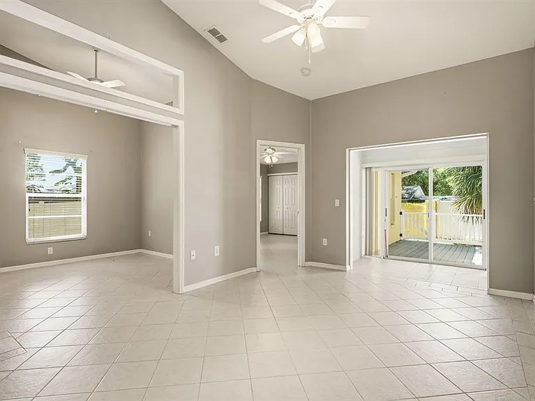 406 S Bayview Blvd #1 — Photo 9